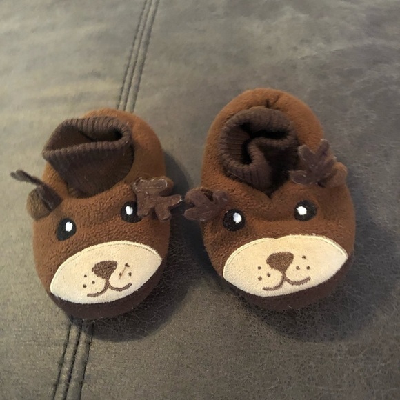2 for $10 - Moose Joe Fresh Slippers - Picture 1 of 5